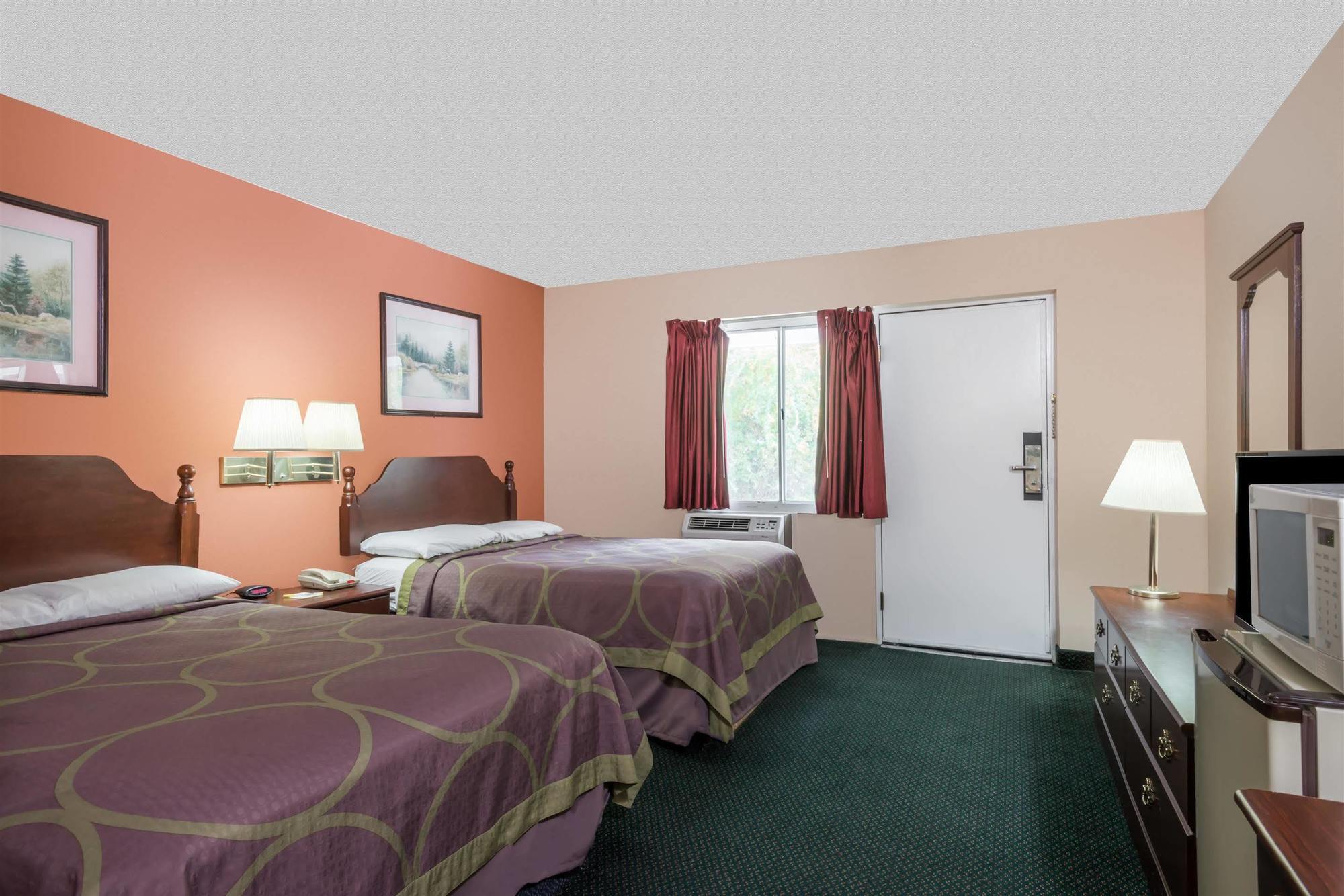 Days Inn By Wyndham Lenox Ma Εξωτερικό φωτογραφία