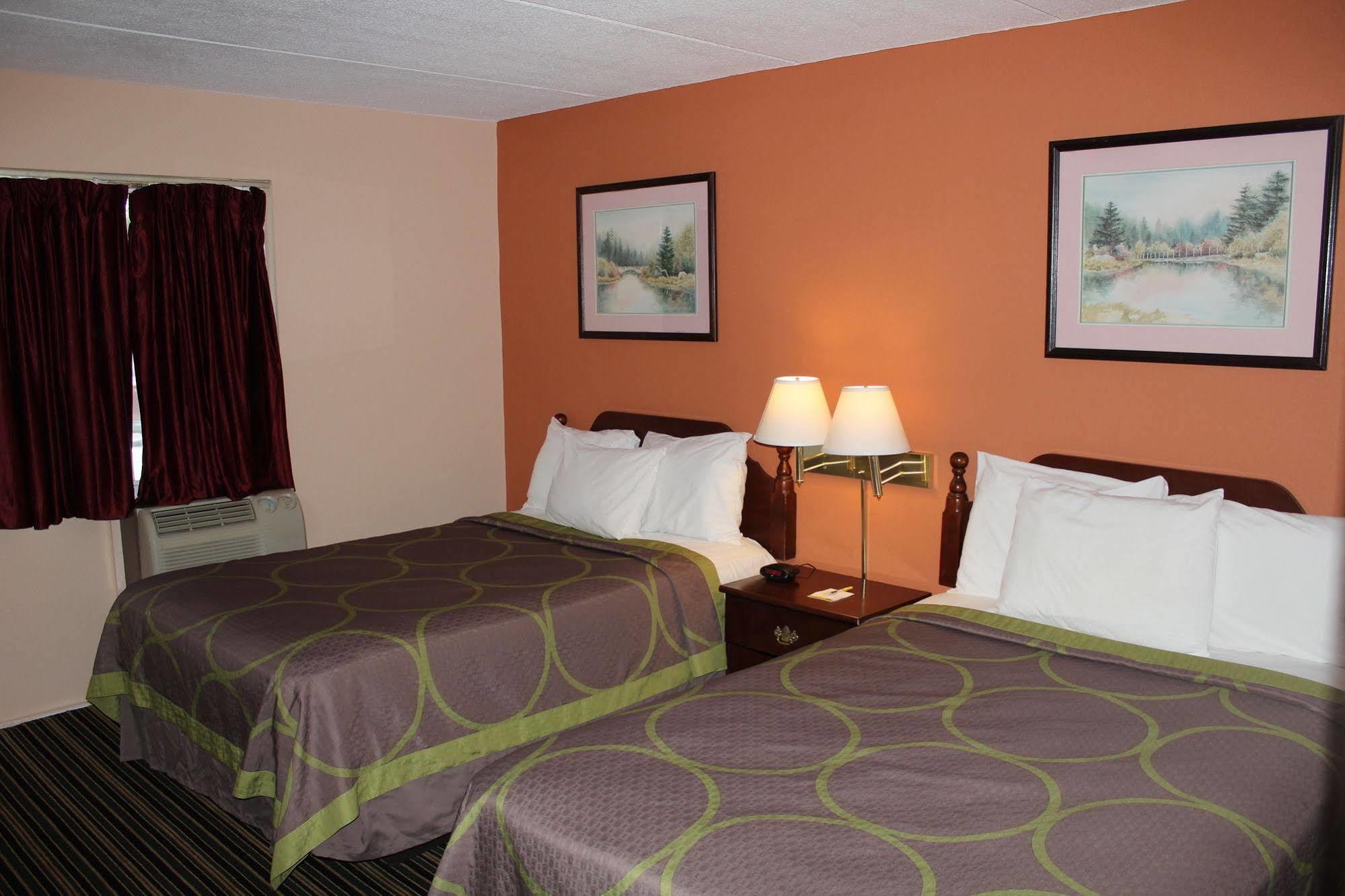 Days Inn By Wyndham Lenox Ma Εξωτερικό φωτογραφία