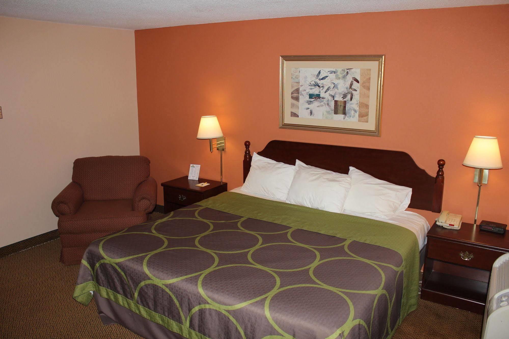 Days Inn By Wyndham Lenox Ma Εξωτερικό φωτογραφία